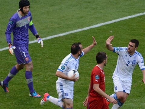 10 hottest situations in the second round of Euro matches 2