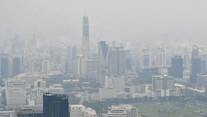 Bangkok is foggy with fine dust 2