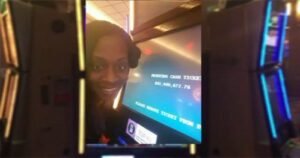 A female customer lost 43 million USD in winnings due to a broken machine 2