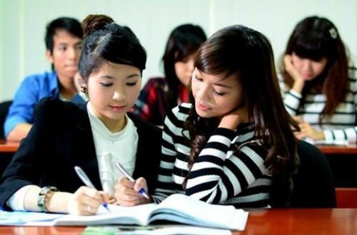 Western teachers explain why it is difficult for Vietnamese people to learn English 8